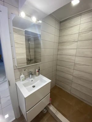 Închiriez apartament cu 3 camere, in zona VIVO - imagine 7