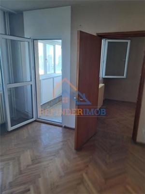 Apartament 3 camere de vanzare Titan - imagine 7