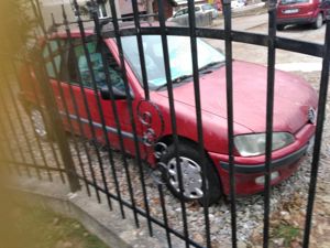 Vând siglă Peugeot 106 automat,euro2,an 1999 benzina - imagine 4 Vând siglă Peugeot 106 automat,euro2,an 1999 benzina - imagine 4