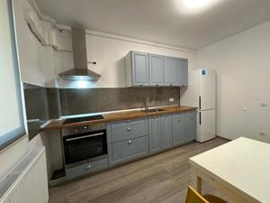 DE Închiriat 2 camere mobilat 