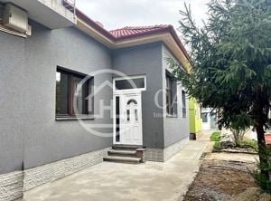 Apartament 3 camere de vânzare la curte comuna în zona Ultracentrală - imagine 8