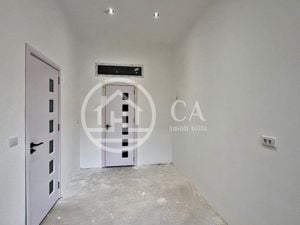 Apartament 3 camere de vânzare la curte comuna în zona Ultracentrală - imagine 6