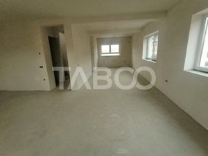 Casa individuala de vanzare 120 mp utili 550mp teren Sura Mare Sibiu - imagine 3