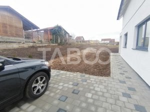 Casa individuala de vanzare 120 mp utili 550mp teren Sura Mare Sibiu - imagine 5