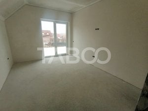 Casa individuala de vanzare 120 mp utili 550mp teren Sura Mare Sibiu - imagine 12