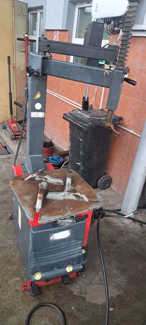 Utilaje vulcanizare Italiene masina dejantat MB si echilibrat Ravaglioli