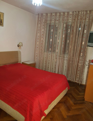 Apartament 3 camere decomandate, Valea Rosie, str Caracal bl29 sc2 et3 - imagine 2