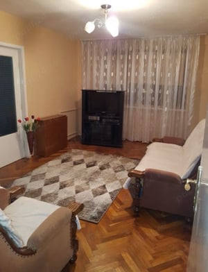 Apartament 3 camere decomandate, Valea Rosie, str Caracal bl29 sc2 et3