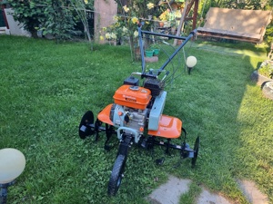 Execut sapat cu motosapa