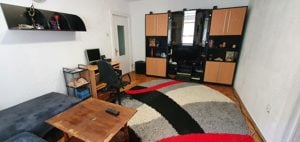 Apartament cu 2 camere, zona Sagului 300 euro 