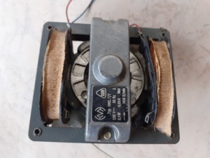 Motorase magnetofon si pik-up