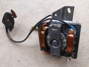 Motorase magnetofon si pik-up - imagine 5