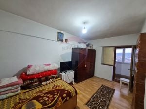 Apartament cu 3 camere de vânzare în zona Central - imagine 5