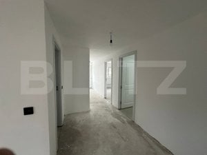 Casă cu 3 camere 130 mp, 1 bucătărie, 1 living, 2 băi, 1 garaj, curte. - imagine 5