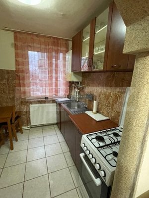 Apartament cu 2 camere, 50 mp, zona Botizului - imagine 2