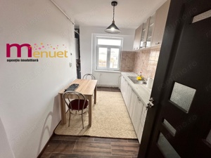 Apartament 3 camere,zona Biserica cu Ceas,etaj 2 - imagine 6