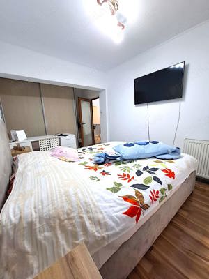 Apartament Etaj 1 , cu 4 camere , zona inspectoratul Scolar - imagine 3