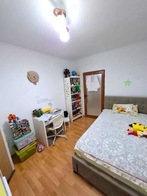 Apartament Etaj 1 , cu 4 camere , zona inspectoratul Scolar - imagine 7