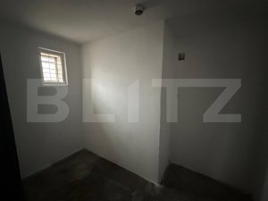 Casa cu 4 camere, 1 bucătărie, 1baie, pivniță, living 207 mp utili. - imagine 11