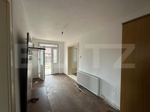 Casa cu 4 camere, 1 bucătărie, 1baie, pivniță, living 207 mp utili. - imagine 15