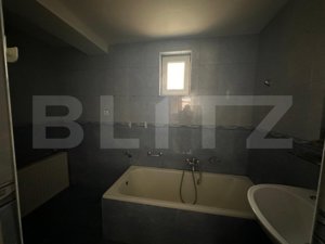 Casa cu 4 camere, 1 bucătărie, 1baie, pivniță, living 207 mp utili. - imagine 14