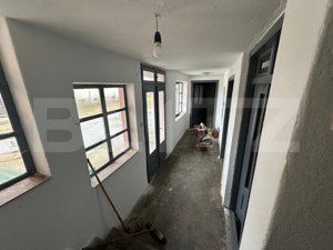 Casa cu 4 camere, 1 bucătărie, 1baie, pivniță, living 207 mp utili. - imagine 8