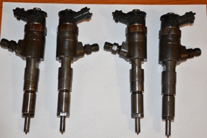 Injectoare PEUGEOUT / CITROEN  cod 0445110252