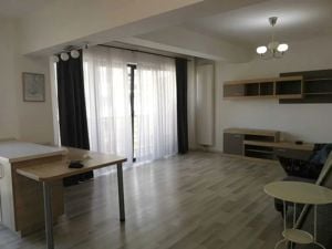 Apartament cu 2 camere de inchiriat