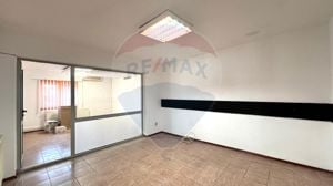 Spatiu comercial/de birouri de inchiriat- zona Centrala, acces stradal - imagine 8