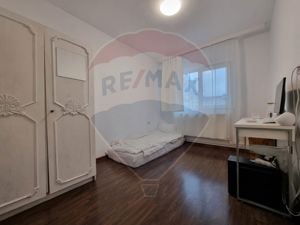 Apartament cu 4 camere de vânzare în zona Casa de Cultura Constanta - imagine 9