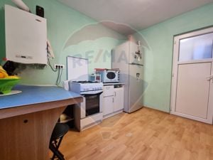 Apartament cu 4 camere de vânzare în zona Casa de Cultura Constanta - imagine 3