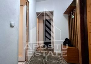 Apartament 2 camere, decomandat, Zona Intim - imagine 11