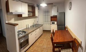 Închirez apartament cu 3 camere, 70mp, zona Tudor.