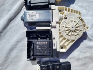 macarale usi passat b6 - imagine 5