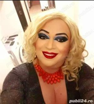 Transsexuala matura dulce si pasionala