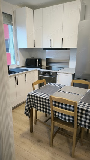 Inchiriez apartament 2 camere Ared cu parcare - imagine 3