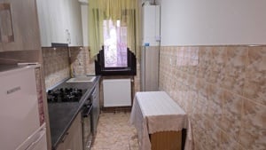 Inchiriez apartament in Deva, zona Al. Armatei, suprafata utila 37mp, etaj 2, bloc de 4 etaje,