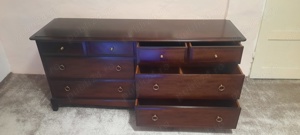 Comoda lemn masiv  Mahon 8 sertare