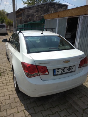 Vând  Chevrolet Cruze, unic proprietar, cumpărat nou din reprezentanță, 2010, euro 5. - imagine 7