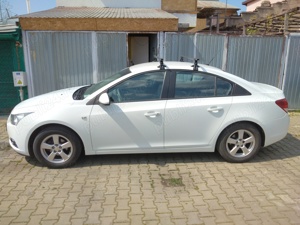 Vând  Chevrolet Cruze, unic proprietar, cumpărat nou din reprezentanță, 2010, euro 5. - imagine 8