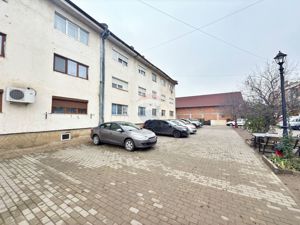 Apartament decomandat cu 4 camere de vânzare în loc. Vladimirescu - imagine 18