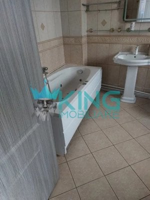 Ultracentral | 3 Camere | Apartament în casă | Centrală proprie - imagine 8