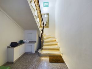 Apartament Central Renovat – Spațiu Generos la Piața Unirii - imagine 9