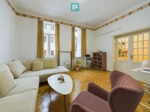 Apartament Central Renovat – Spațiu Generos la Piața Unirii - imagine 15