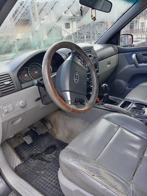 Kia Sorento  - imagine 3 Kia Sorento  - imagine 3