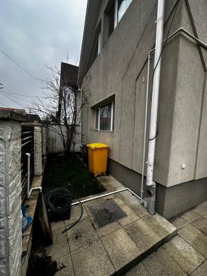 Casa de vanzare in 7 Noiembrie,  aproape de UMF și spital Județean - imagine 4