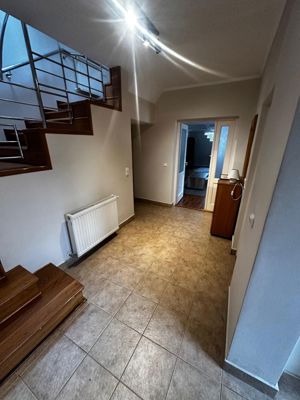 Casa de vanzare in 7 Noiembrie,  aproape de UMF și spital Județean - imagine 7