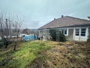 Casă de vânzare 120mp utili cu 3 camere (STREMT), 1 baie, 2 holuri, grădină. - imagine 12