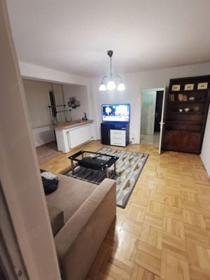 Inchiriez apartament 3 camere