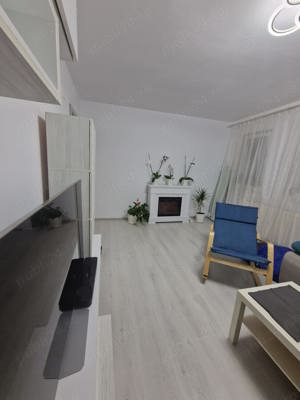 Inchiriez apartament 2 camere, decomandat, zona Bazilescu - imagine 4